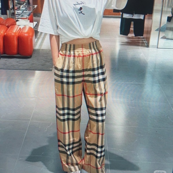 Burberry Nova Check Plaid Cropped High Waist Pants
